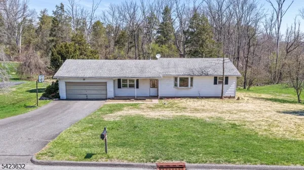 $350,000 | 7 Charles Road, Milford, NJ 08848