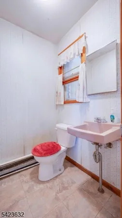 $350,000 | 7 Charles Road, Milford, NJ 08848