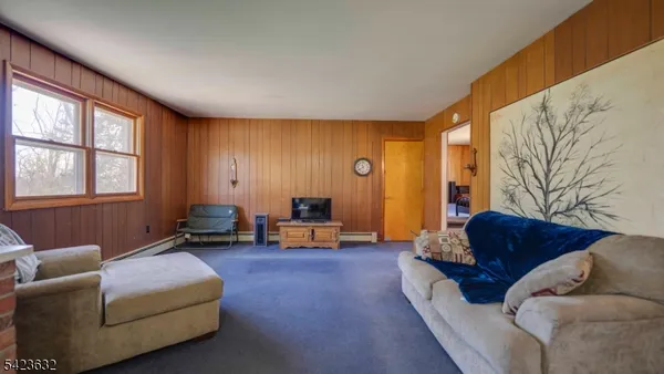 $350,000 | 7 Charles Road, Milford, NJ 08848