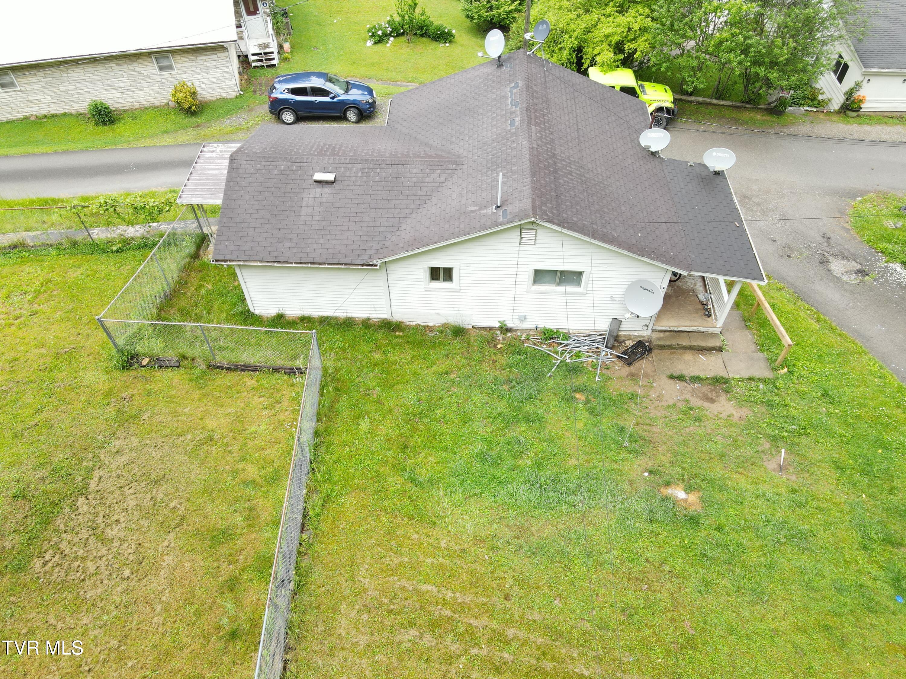 8126 South River Road Pound, VA 24279 - Photo 14 of 35 DJI_0574