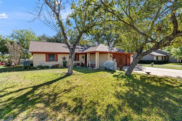 $289,000 | 106 Frederick Lane, Thorndale, TX 76577
