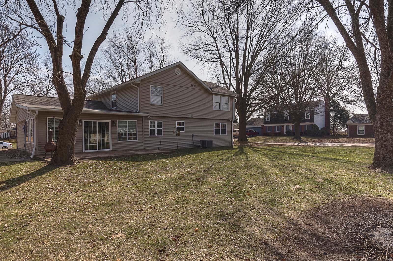 417 Bull Run Road Belleville, IL 62221 - Photo 26 of 34