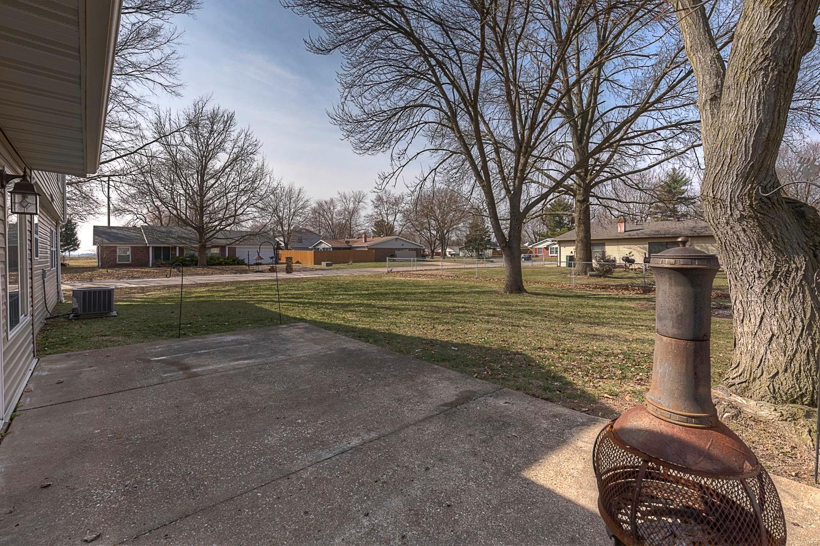 417 Bull Run Road Belleville, IL 62221 - Photo 28 of 34