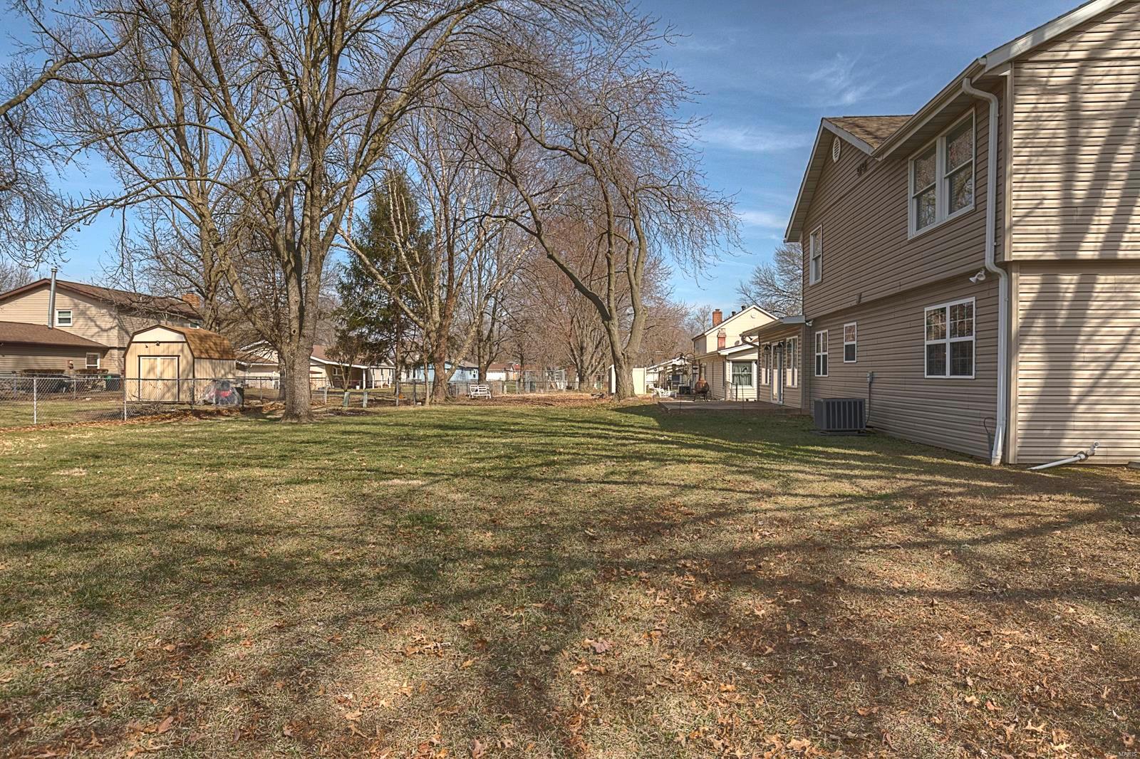 417 Bull Run Road Belleville, IL 62221 - Photo 32 of 34