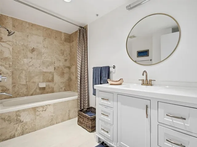 $1,199,900 | 3141 Michelson Drive, Unit 1007, Irvine, CA 92612