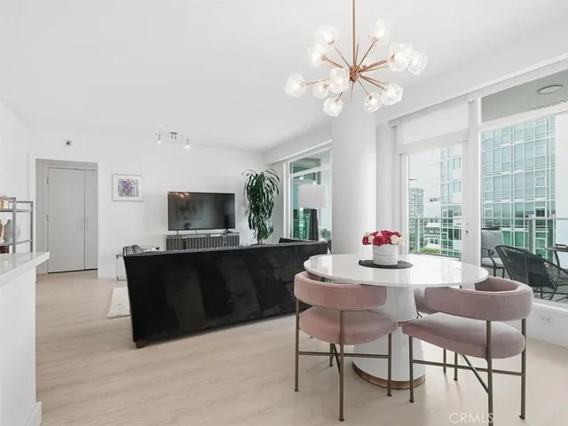 $1,199,900 | 3141 Michelson Drive, Unit 1007, Irvine, CA 92612