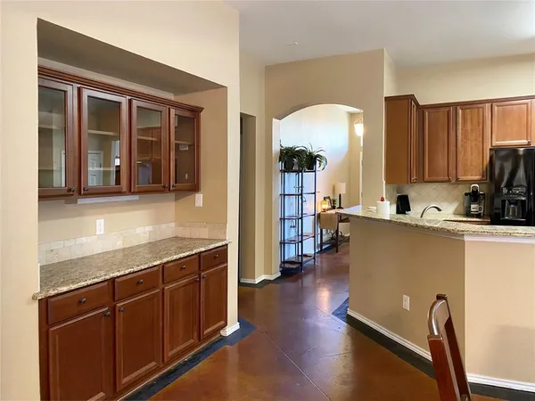 $2,199 | 724 Red Elm Lane, Fort Worth, TX 76131