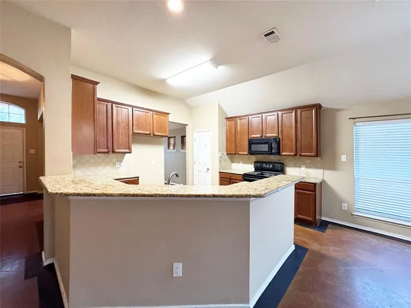 $2,199 | 724 Red Elm Lane, Fort Worth, TX 76131