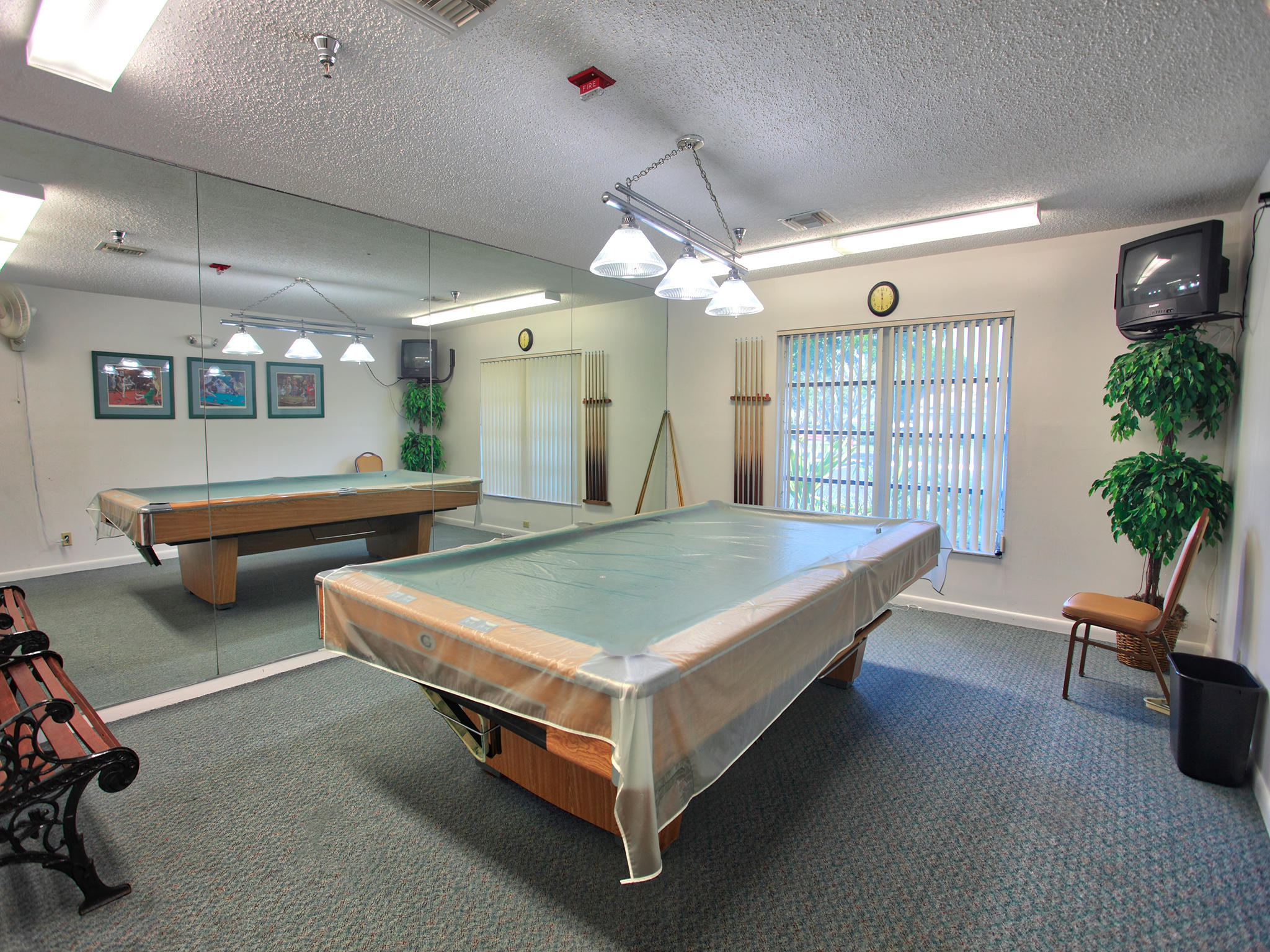 8325 Springtree Road Boca Raton, FL 33496 - Photo 36 of 41 Billiards