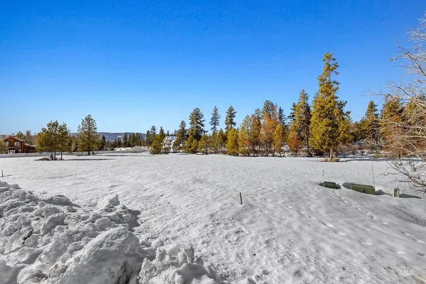 $220,000 | 40 Moonflower Court, Unit 103, McCall, ID 83638