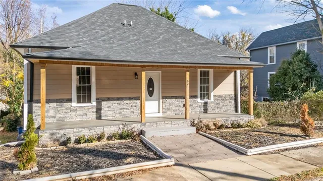 $300,000 | 621 Mulberry Street Southwest, Winston-Salem, NC 27101