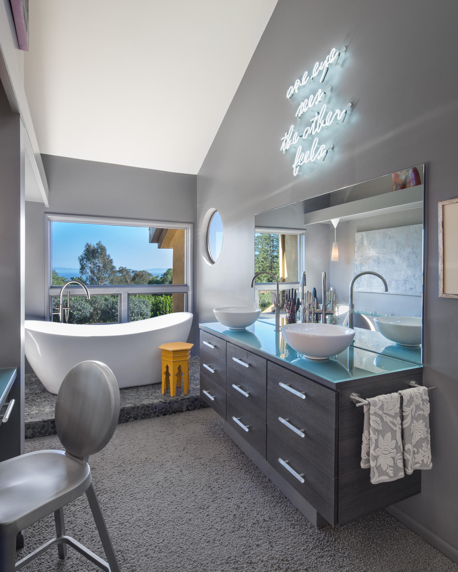 7410 Shepard Mesa Road Carpinteria, CA 93013 - Photo 28 of 32 Master Bath