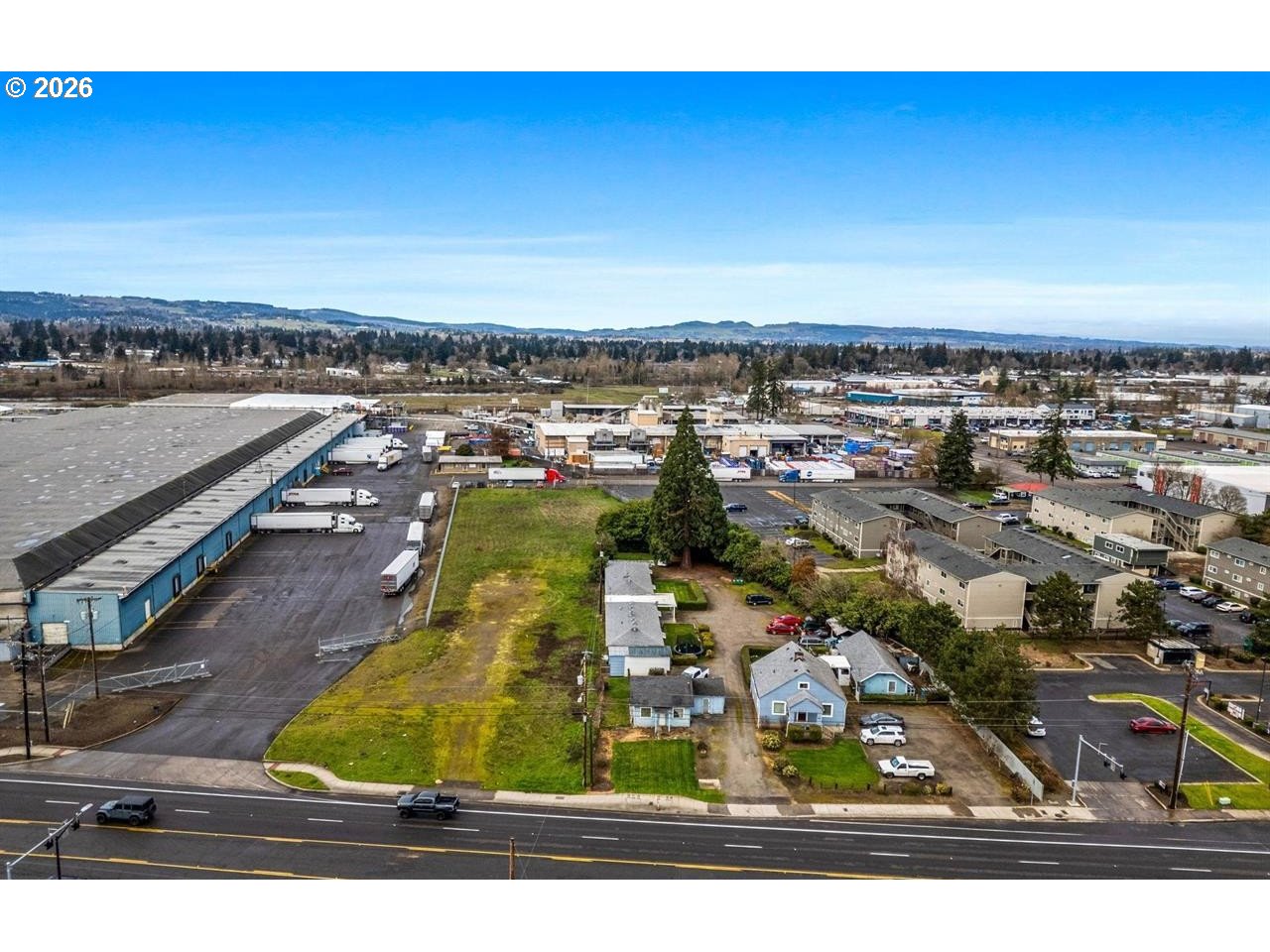 4125-4135 Portland Road Northeast Salem, OR 97301 - Photo 15 of 16 an aerial view of a city