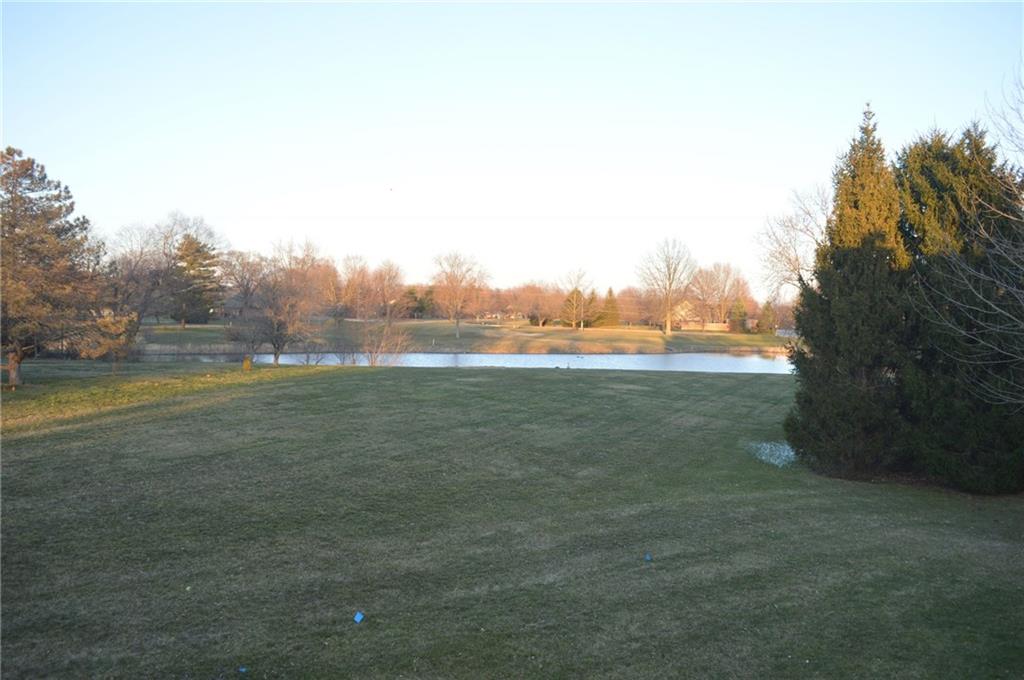 633 Cobblestone Road Avon, IN 46123 - Photo 2 of 16 Gallery Image 2