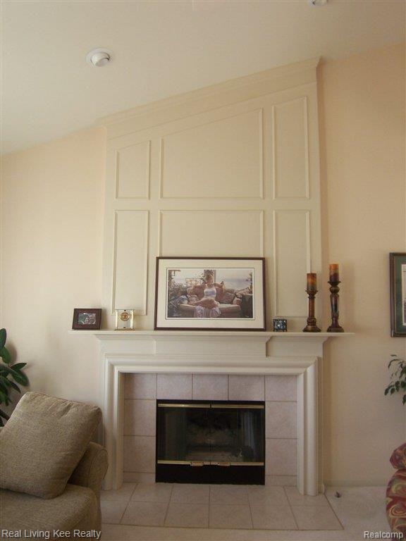 1669 Maple Creek Court, Unit 100 Rochester, MI 48306 - Photo 15 of 25 Gas FP
