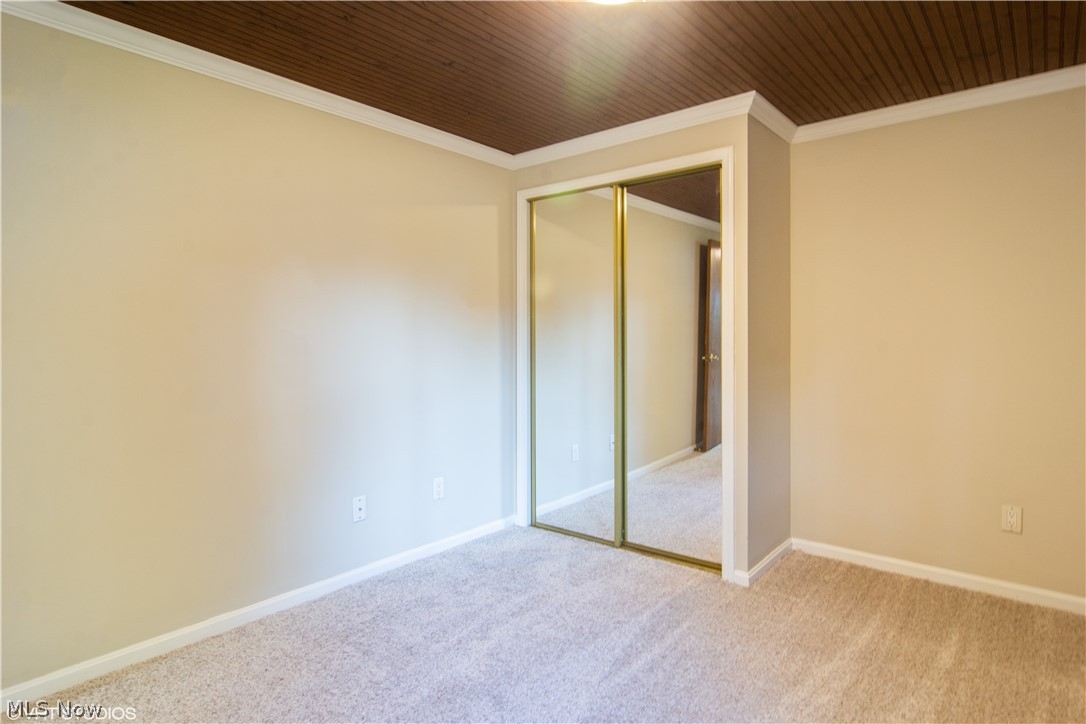 215 Fullerton Road Elyria, OH 44035 - Photo 16 of 24 Gallery Image 16