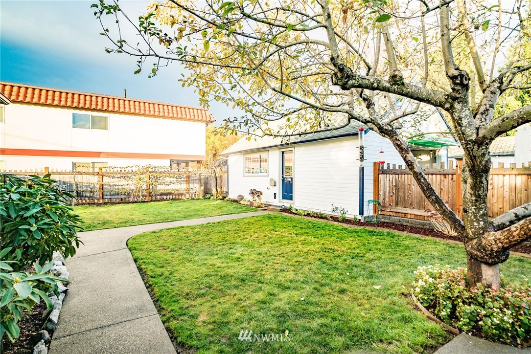 436 Wells Avenue North Renton, WA 98057 - Photo 22 of 25 Gallery Image 22
