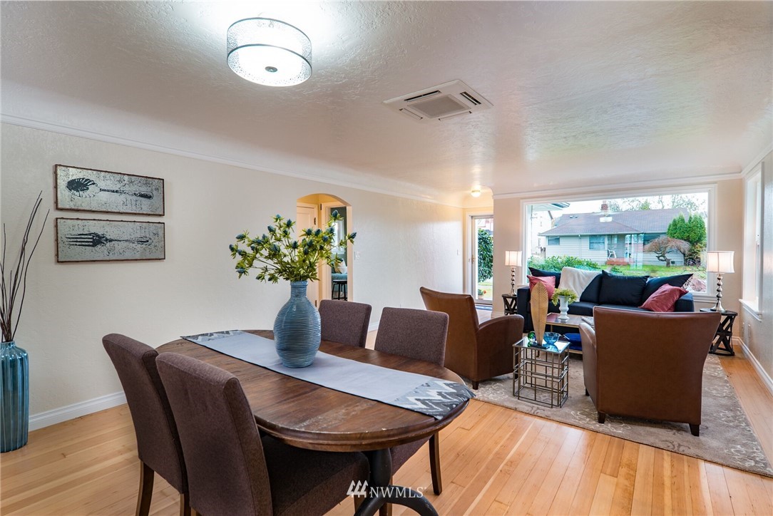 436 Wells Avenue North Renton, WA 98057 - Photo 7 of 25 Gallery Image 7