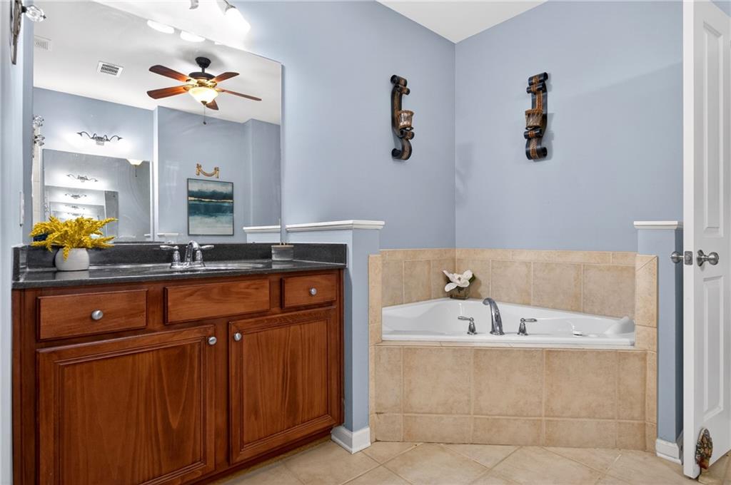 1038 Constitution Way Cumming, GA 30040 - Photo 18 of 43