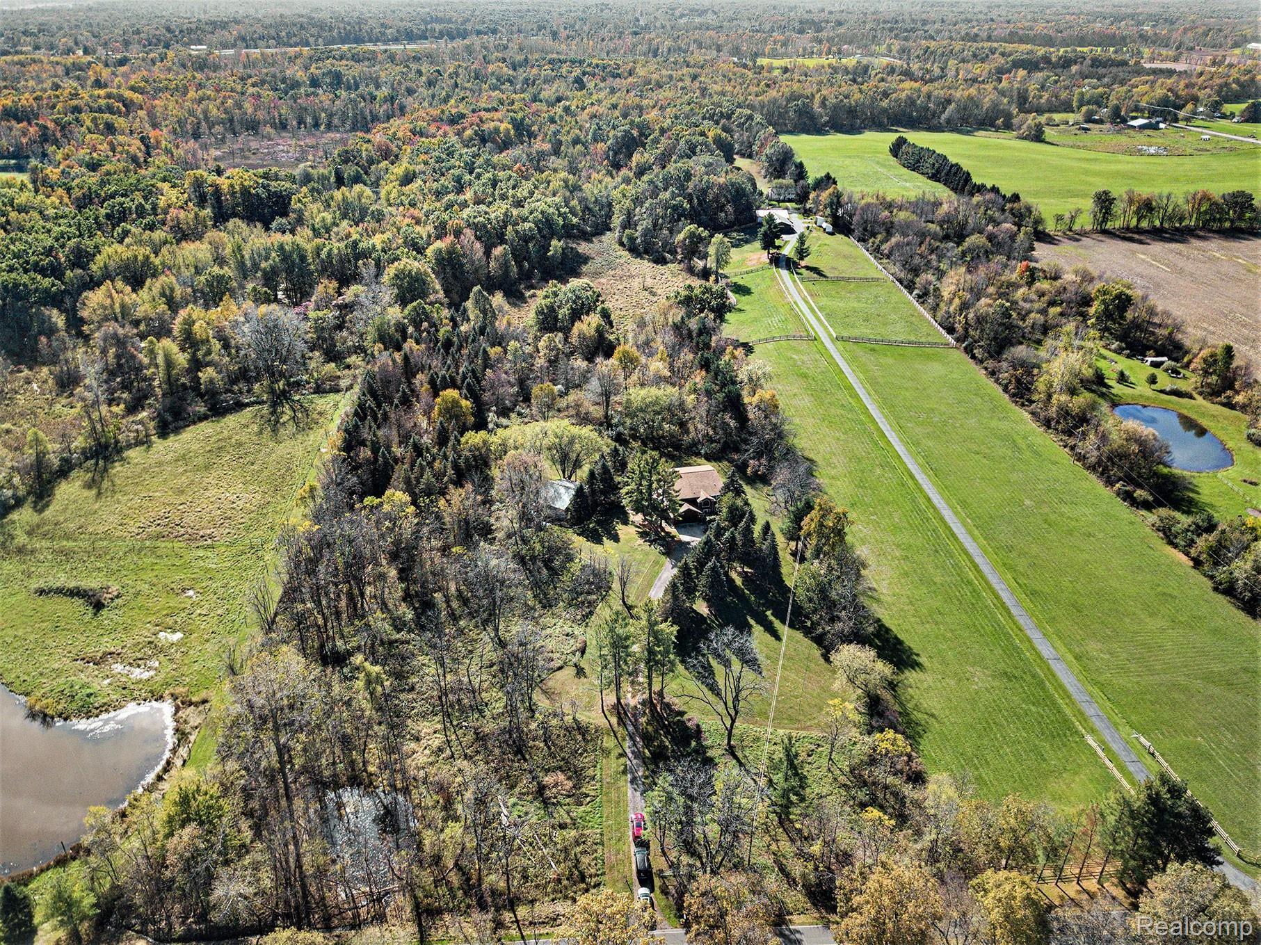 6069 West Britton Road Perry, MI 48872 - Photo 4 of 31 01 - Front 3.jpg