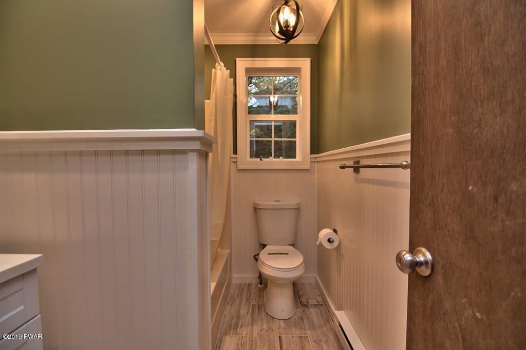 22 Applegate Road Lake Ariel, PA 18436 - Photo 16 of 52