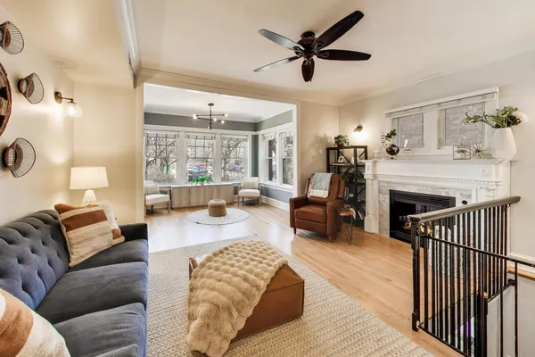 $575,000 | 5142 North Leavitt Street, Unit 1, Chicago, IL 60625