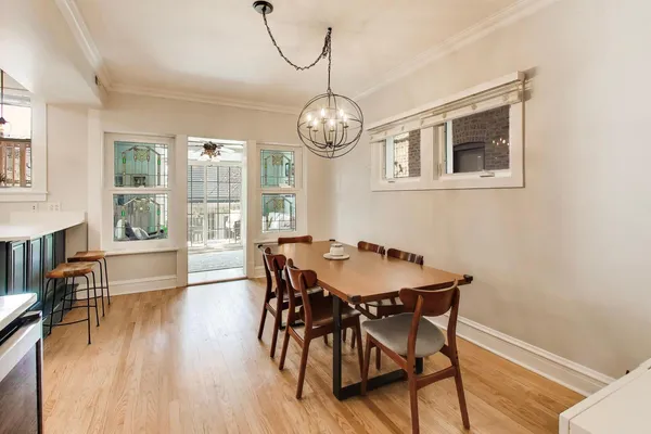 $575,000 | 5142 North Leavitt Street, Unit 1, Chicago, IL 60625