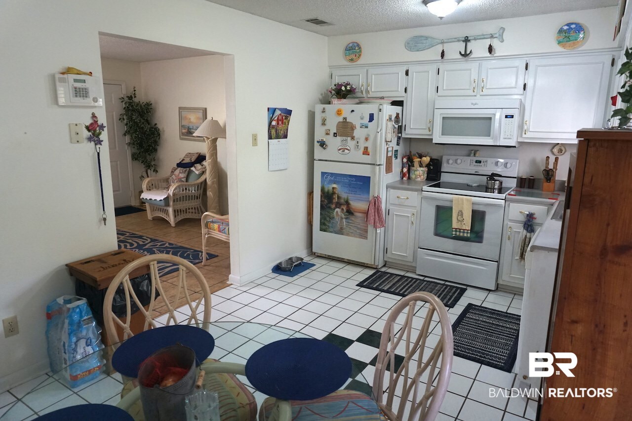 507 Carolyn Avenue Foley, AL 36535 - Photo 6 of 12