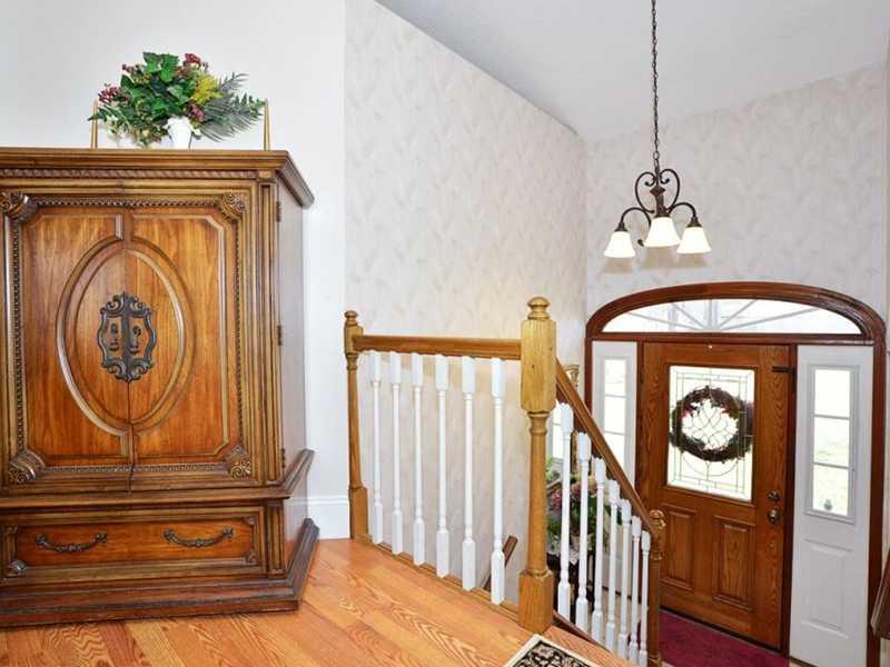 1020 Three Degree Road Butler, PA 16002 - Photo 15 of 19 Entry/Foyer.