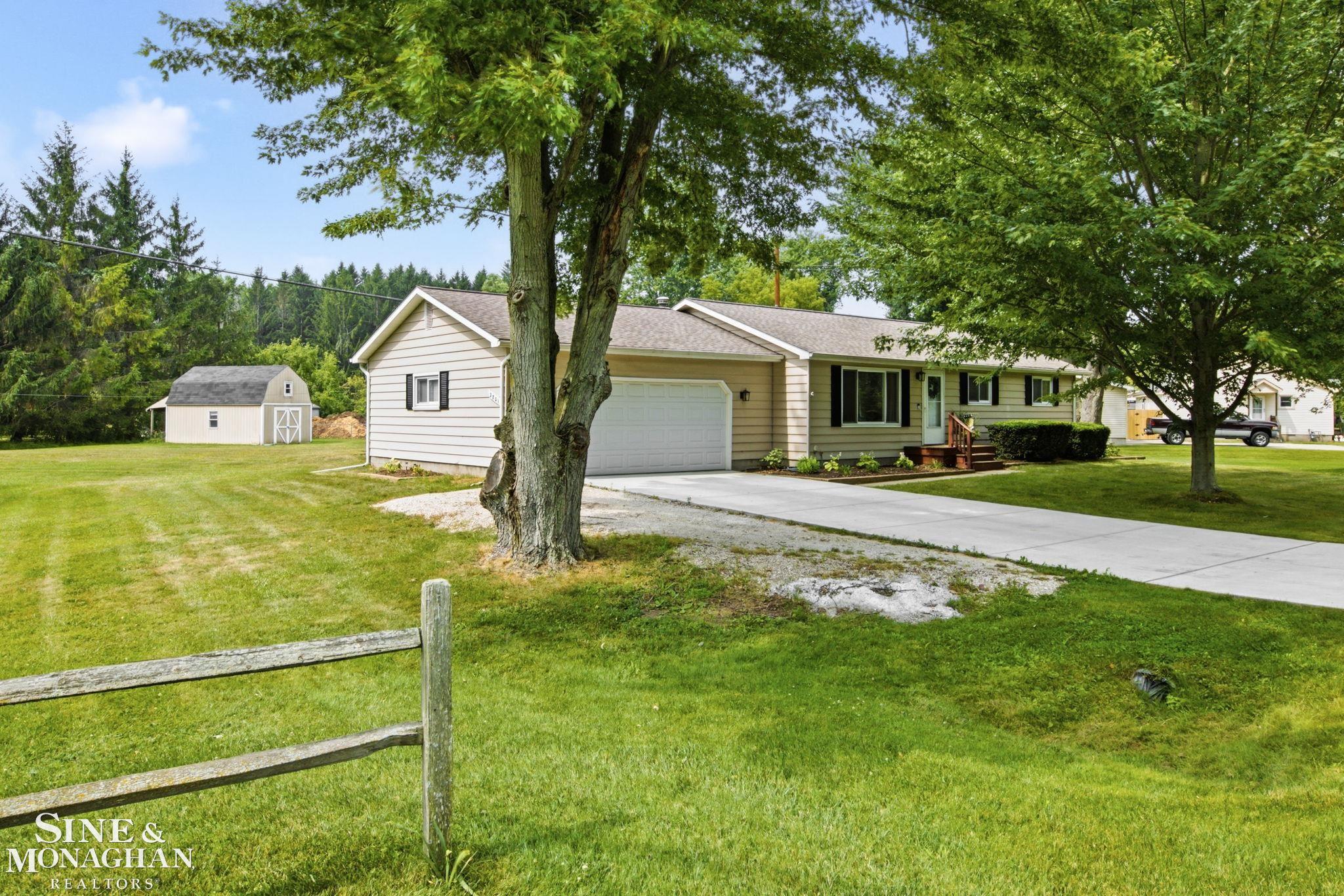 2801 Beach Road Port Huron, MI 48060 - Photo 2 of 27 Gallery Image 2