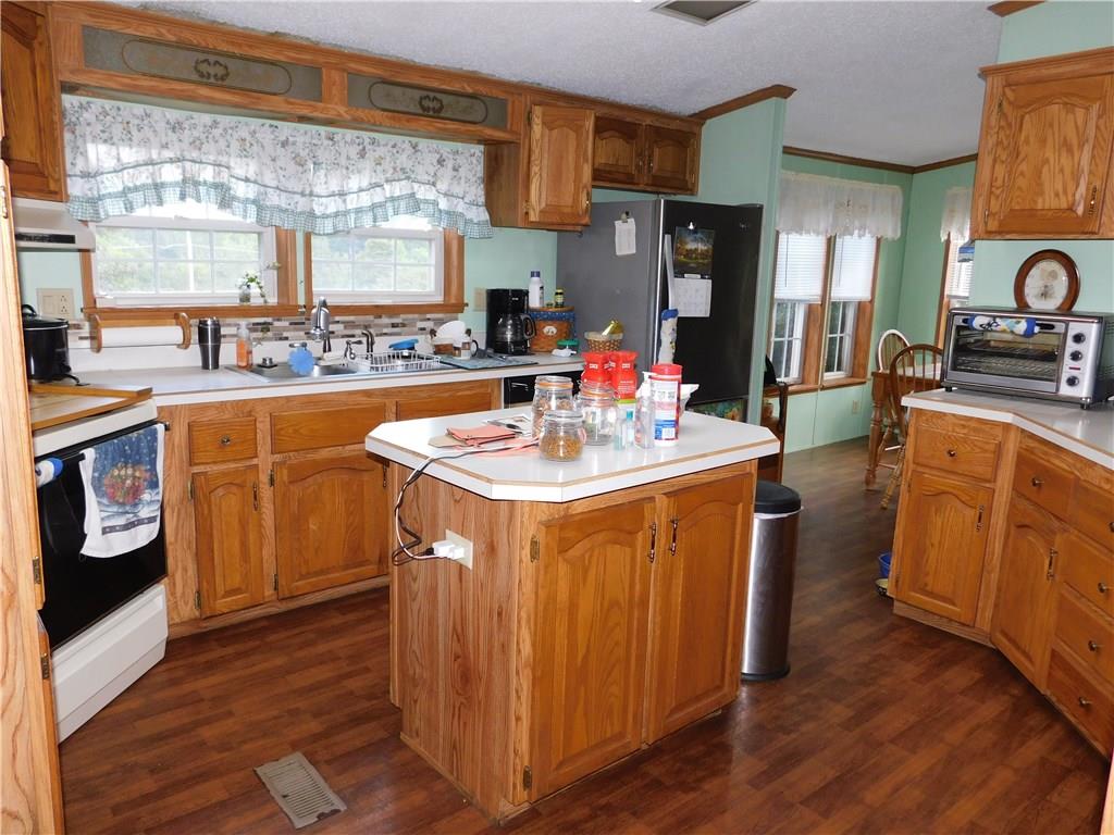305 Wesley Chapel Road Scottdale, PA 15683 - Photo 3 of 25