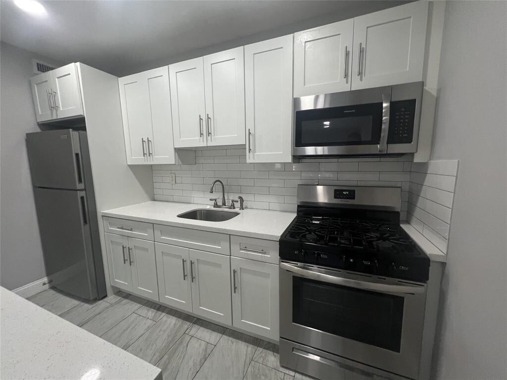 1845 Pembroke Road, Unit 215 Hollywood, FL 33020 - Photo 3 of 9 GetMedia (1)