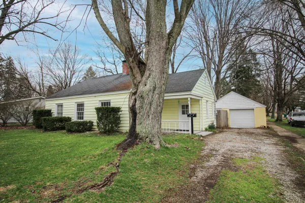 $159,900 | 755 White Pigeon Road, Constantine, MI 49042