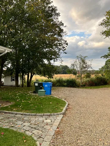 $2,950 | 170 Shore Road, Clinton, CT 06413