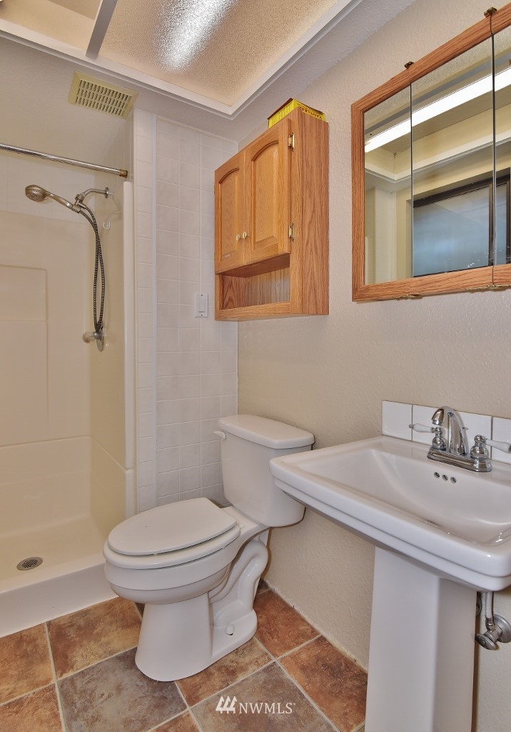 13700 Rocky Ridge Road Northwest Silverdale, WA 98383 - Photo 12 of 21 Gallery Image 12