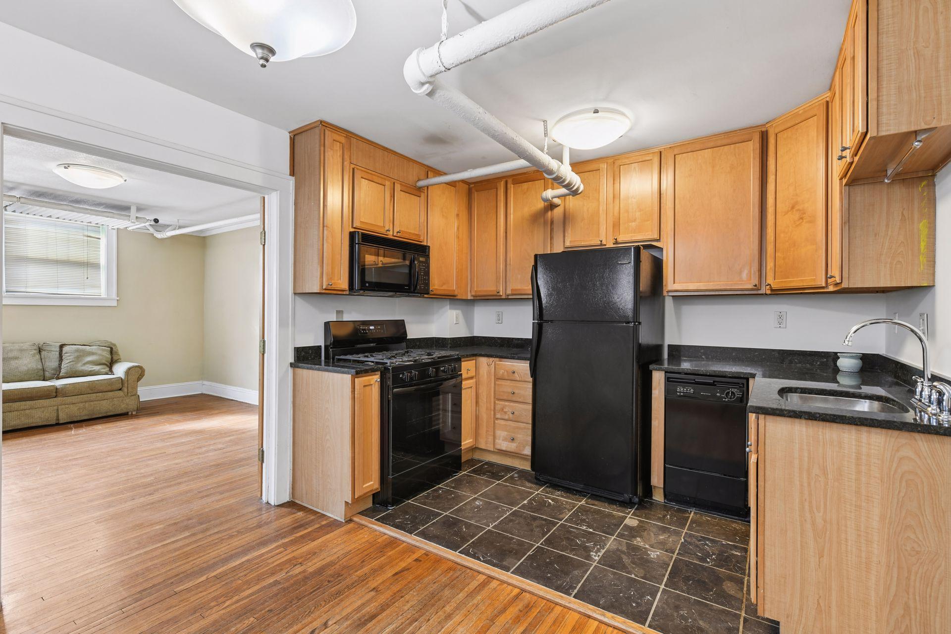 522 Ridgewood Avenue, Unit 9 Minneapolis, MN 55403 - Photo 12 of 19