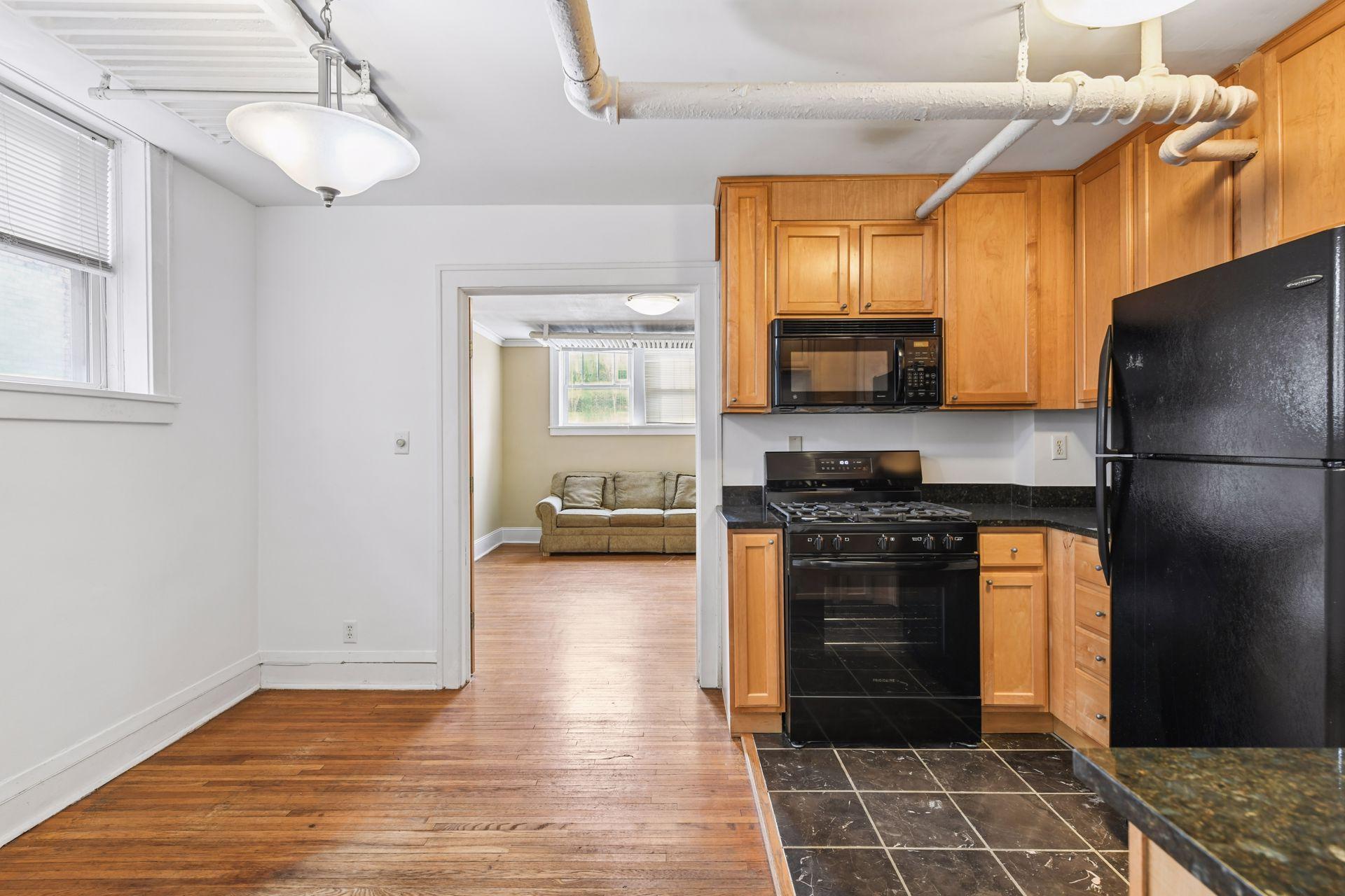 522 Ridgewood Avenue, Unit 9 Minneapolis, MN 55403 - Photo 13 of 19