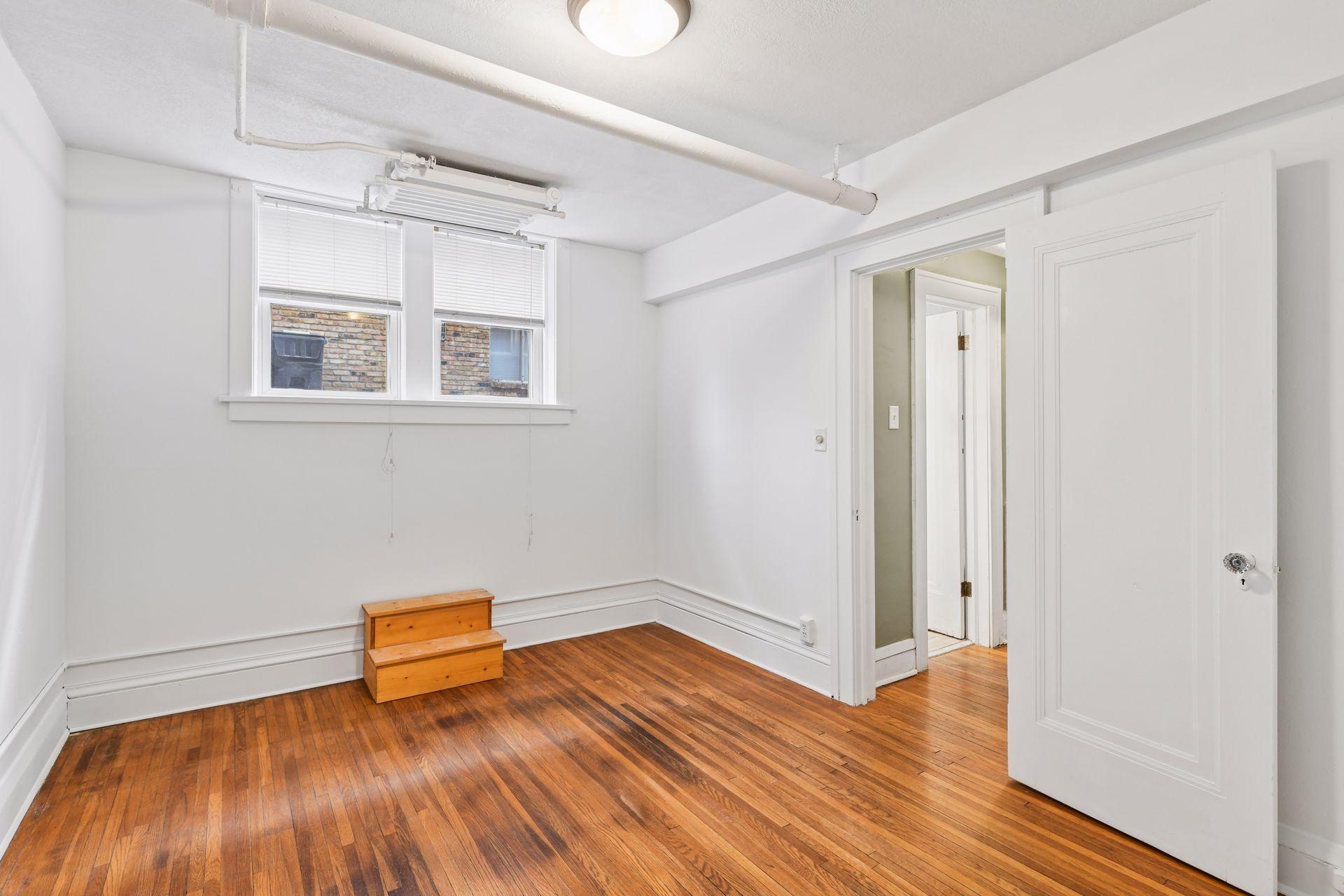 522 Ridgewood Avenue, Unit 9 Minneapolis, MN 55403 - Photo 15 of 19