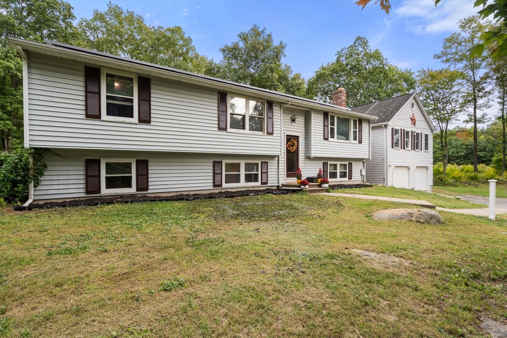 244 Mendon Street Blackstone, MA 01504 - Photo 2 of 40