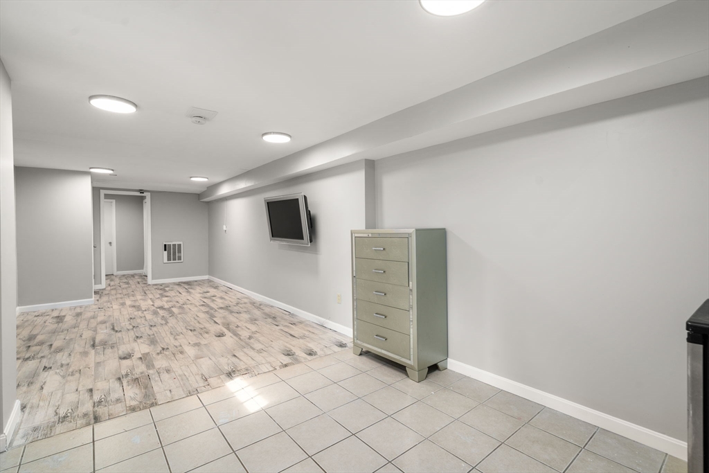 244 Mendon Street Blackstone, MA 01504 - Photo 25 of 40