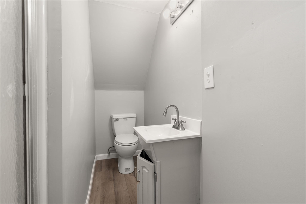 244 Mendon Street Blackstone, MA 01504 - Photo 30 of 40