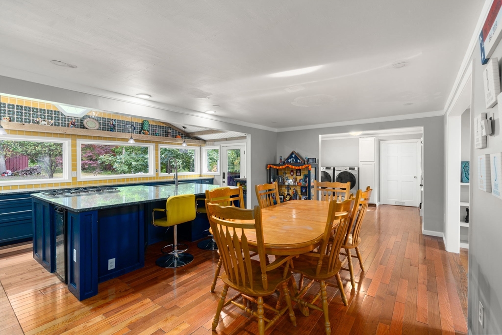 244 Mendon Street Blackstone, MA 01504 - Photo 8 of 40