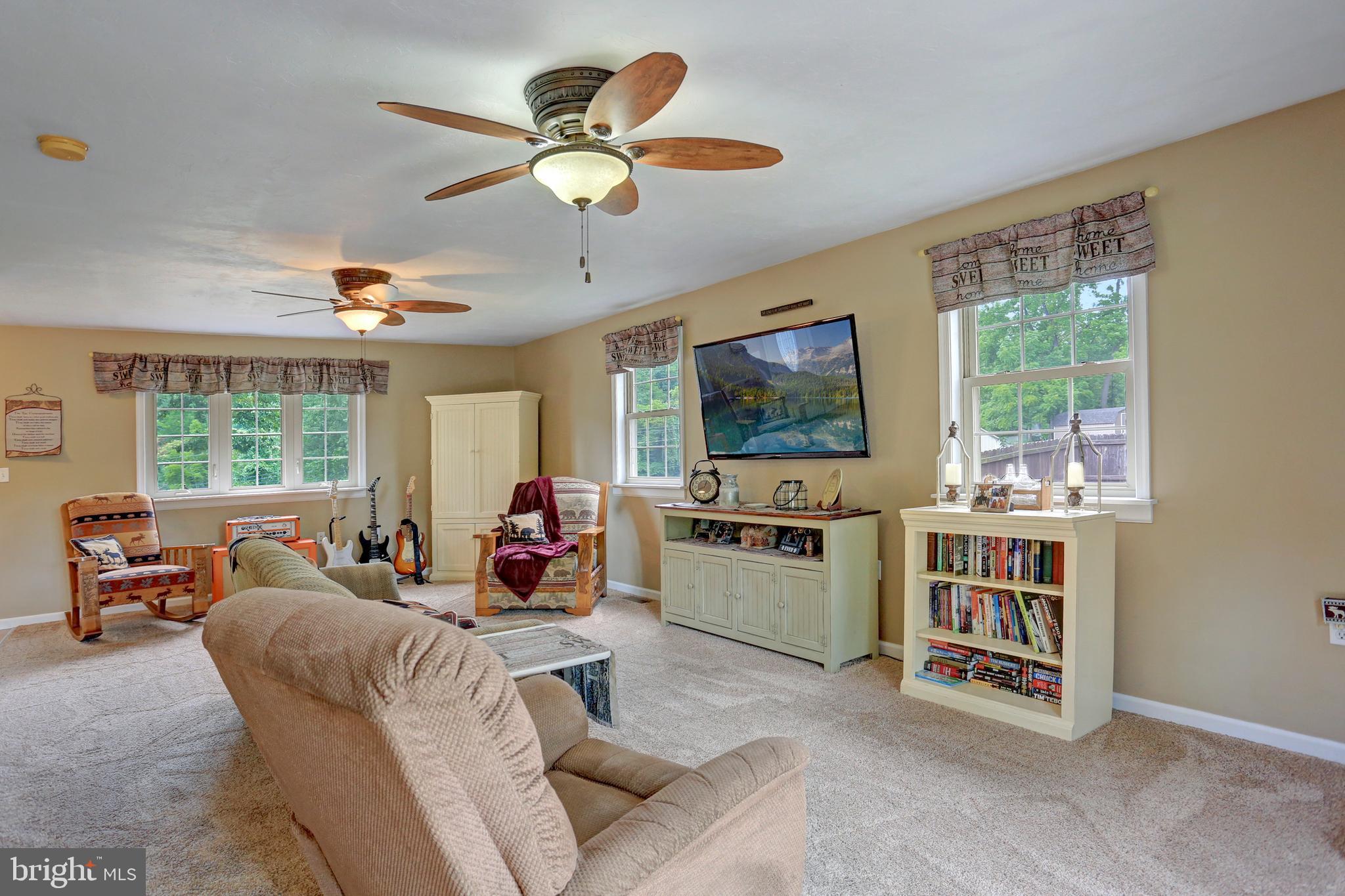 1625 Jug Road Dover, PA 17315 - Photo 6 of 36