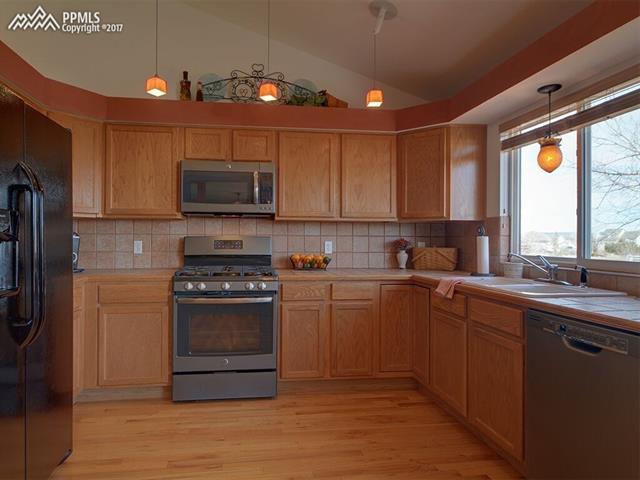 8197 Ferguson Road Peyton, CO 80831 - Photo 8 of 28 Gallery Image 8