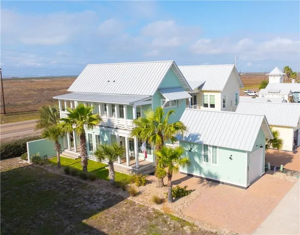 $1,150,000 | 125 Fish Hook Lane, Port Aransas, TX 78373