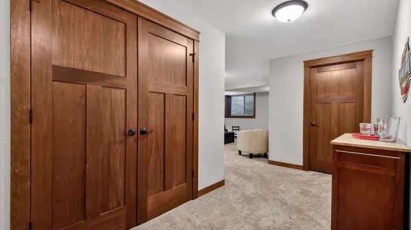 $329,900 | 5643 Grn Pk Drive, Eau Claire, WI 54703