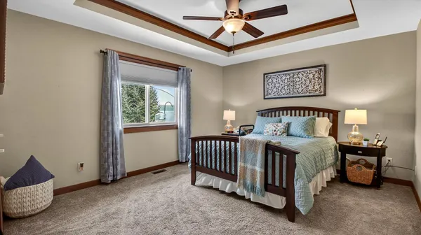 $329,900 | 5643 Grn Pk Drive, Eau Claire, WI 54703