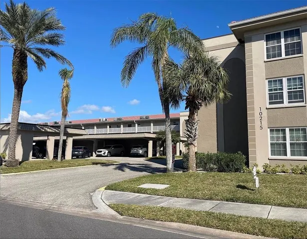 $304,900 | 10280 Imperial Point Drive West, Unit 7, Largo, FL 33774