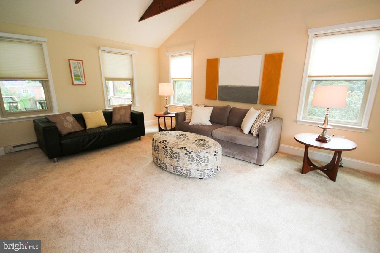 309 Marvin Road Silver Spring, MD 20901 - Photo 11 of 30 Family Room