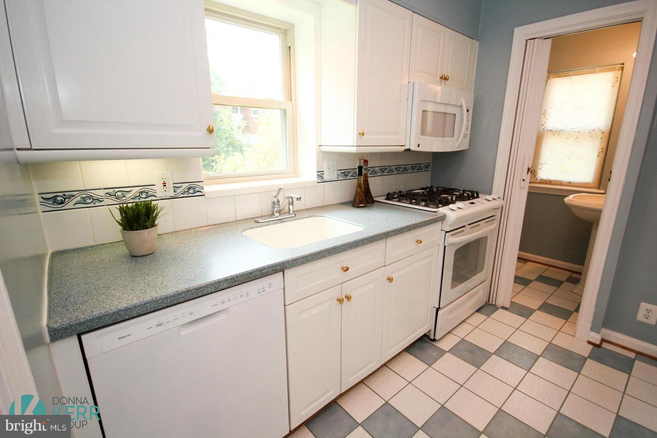 309 Marvin Road Silver Spring, MD 20901 - Photo 14 of 30 Kitchen